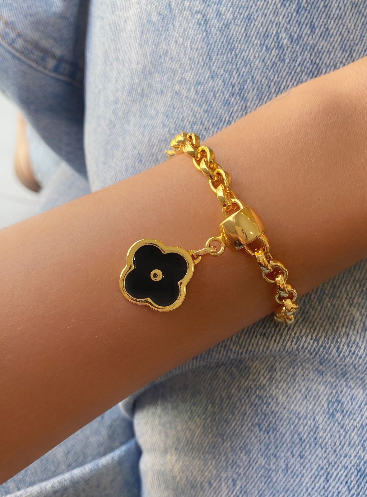 Pulseira elo português grosso + pingente trevo